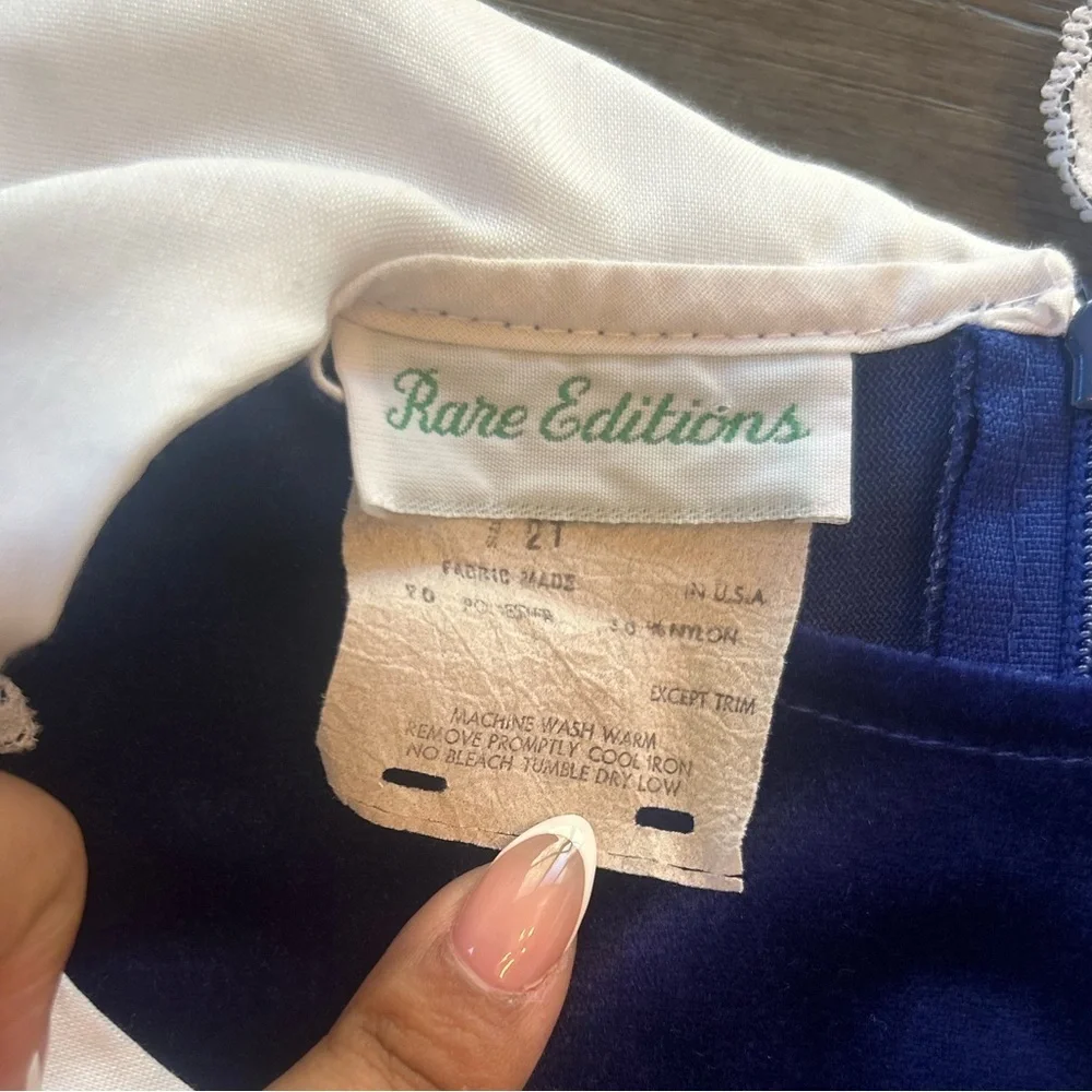 Vintage Rare Editions Blue Velvet Holiday Dress Lace Collar Girls 2T